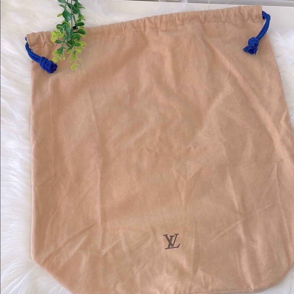 Louis Vuitton Tan Drawstring Dust Bag - Picture 2 of 15